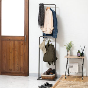 “しまう”をやめたら、暮らしが整う！？ハンガーラックに”かける”という選択